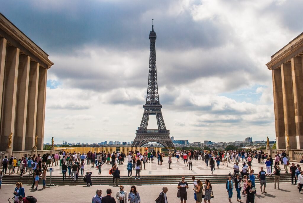 eiffel tower, france, paris-974997.jpg